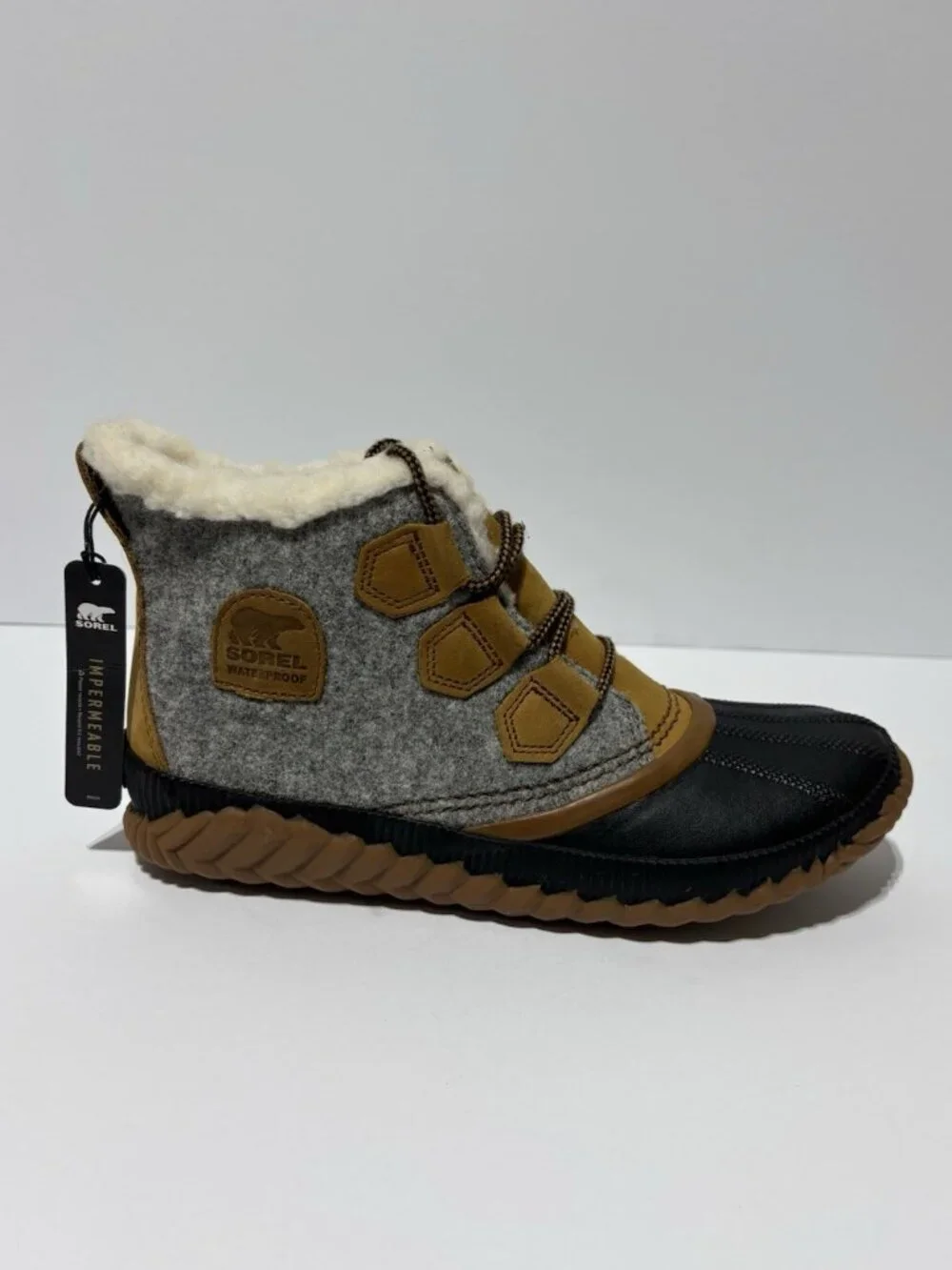 Sorel Women’s Out N About Plus Felt Quarry Waterproof Winter Boots, Size 8.5 M